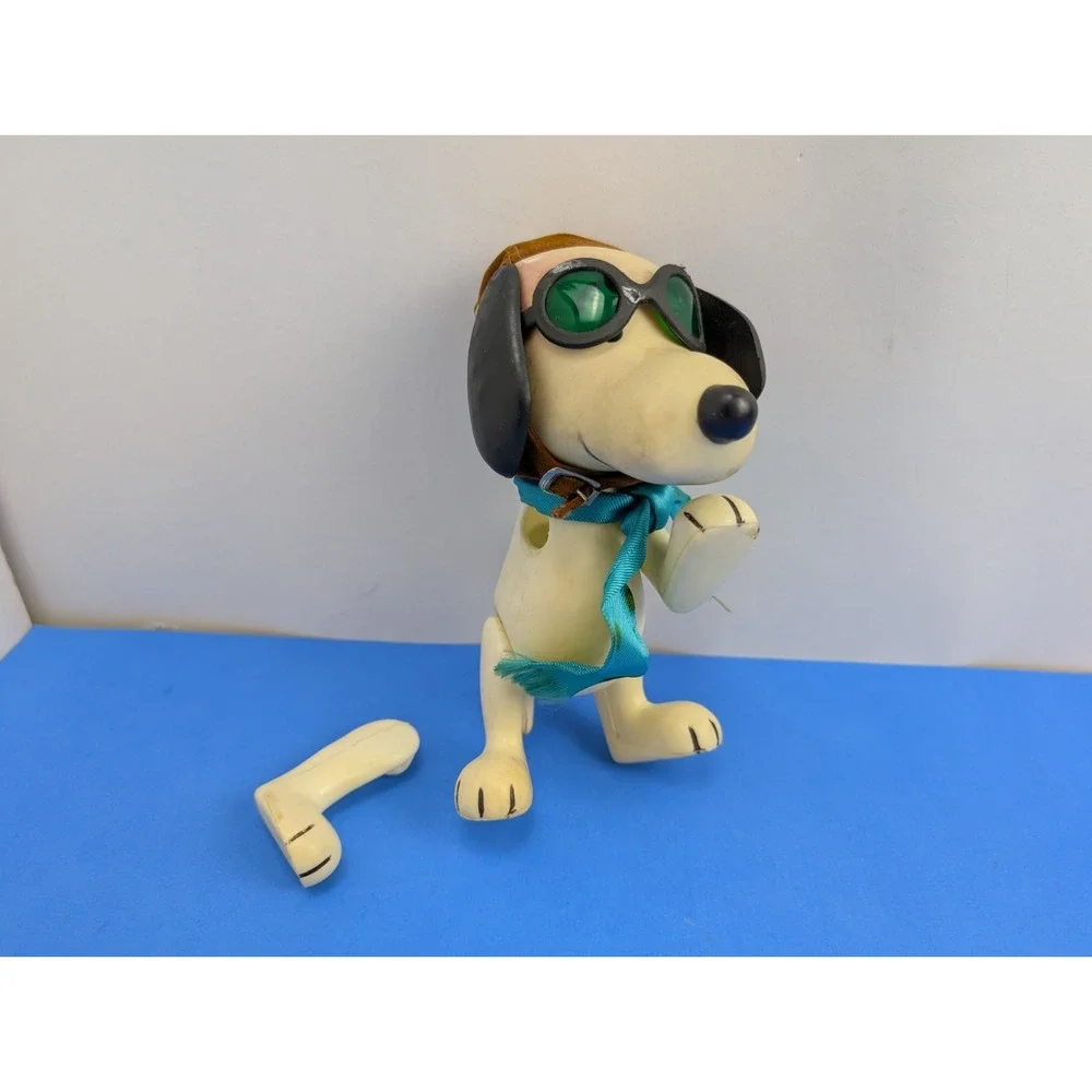 Vintage 1966 SNOOPY Aviator Pilot Collectible Figure United Features Syndicate